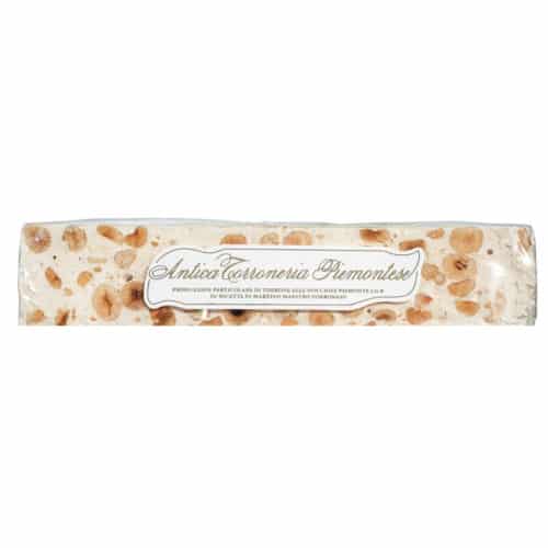 Klassischer Torrone mit Haselnüssen