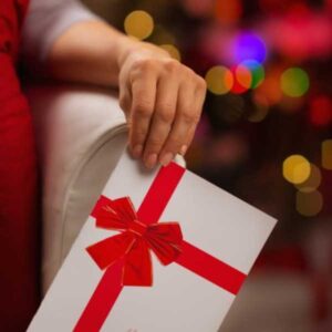 Gruß aus der Ferne: Einen Geschenkkorb zu Weihnachten verschicken