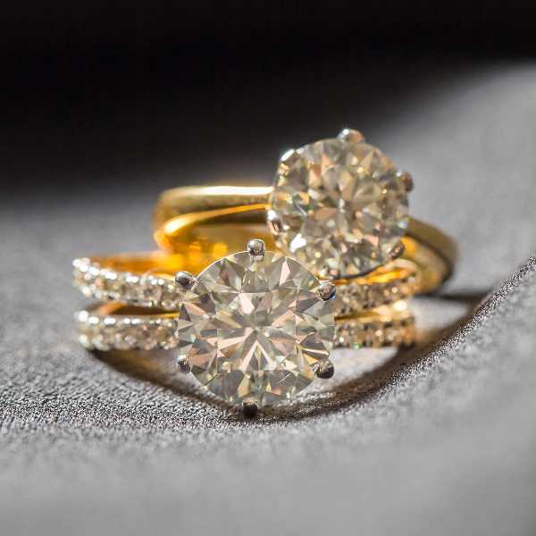 Präsentkorb zur diamantenen Hochzeit fein & kostbar